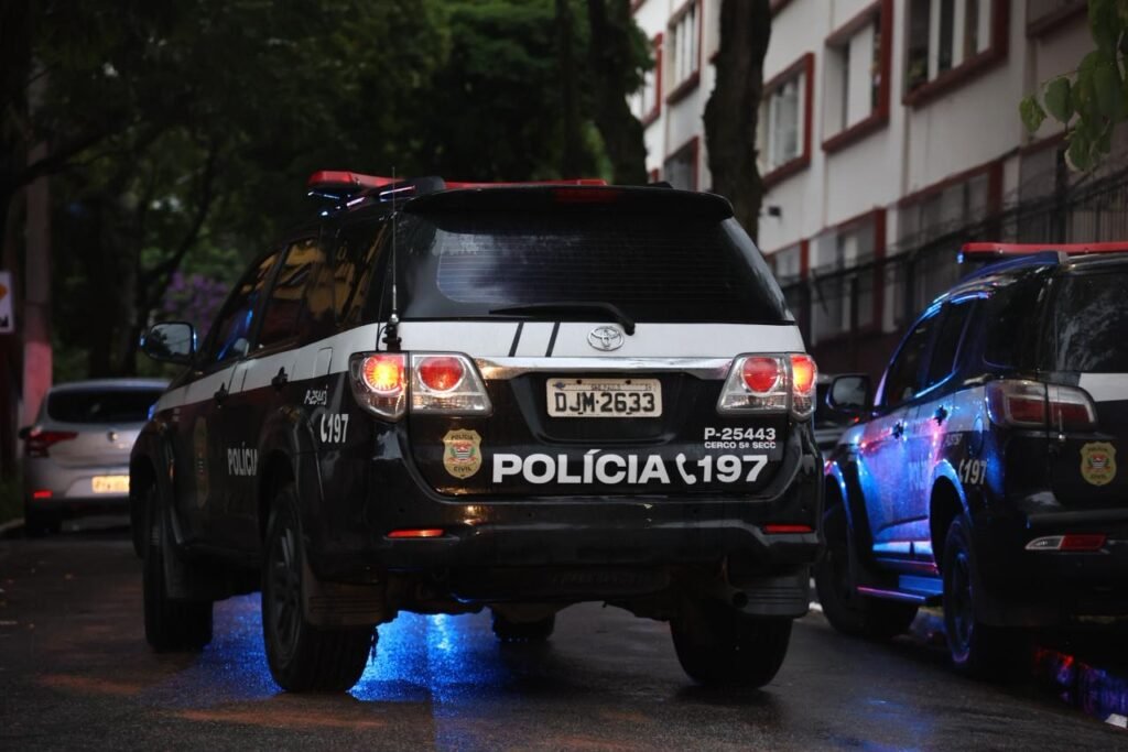 Operação da Polícia Civil no centro de SP prende quatro suspeitos de tráfico de drogas e roubo a motoristas