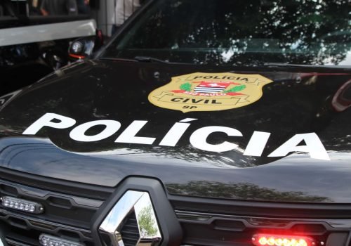 Polícia de SP prende dupla com apoio da GCM após roubo de celular de turista austríaco na zona oeste da capital