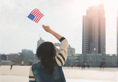 73,7% avaliaram a experiência geral de entrada nos Estados Unidos como boa ou excelente