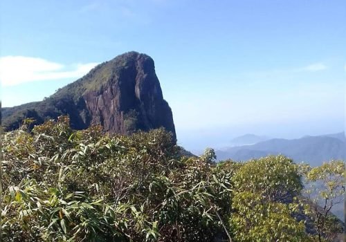 Trilha possui cerca de 6,5 quilômetros de extensão, com tempo estimado de subida entre cinco e seis horas