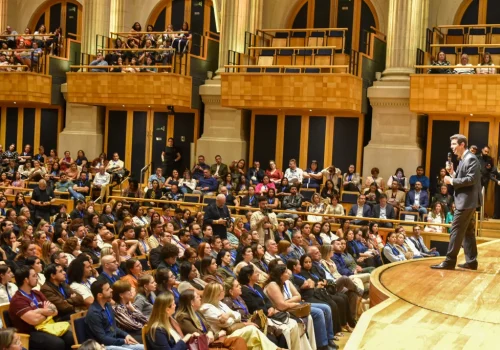 Essa é a etapa final do Prêmio Professor Nota 10, com 25 mil docentes celebrados em todas as regiões do estado  Foto: Divulgação/Governo de SP