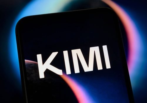 Modelo de inteligência artificial Kimi K3 é um chatbot da empresa Moonshot - Imagem: Samuel Boivin/Shutterstock